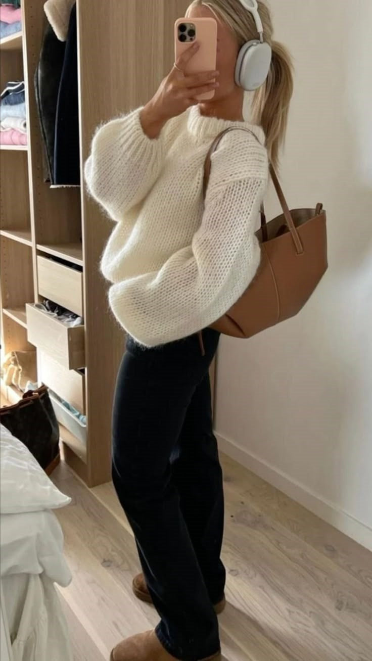 Women's Solid Color Round Neck Loose Casual Knitted Sweater